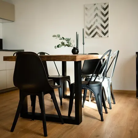 Oldtown With 2 Bathrooms Апартаменты