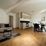 Oldtown With 2 Bathrooms * デュッセルドルフ
